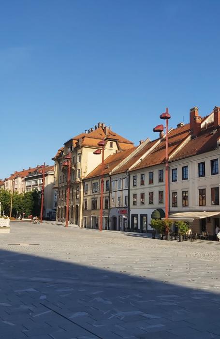 UREDITEV KOROŠKE CESTE Z GLAVNIM TRGOM